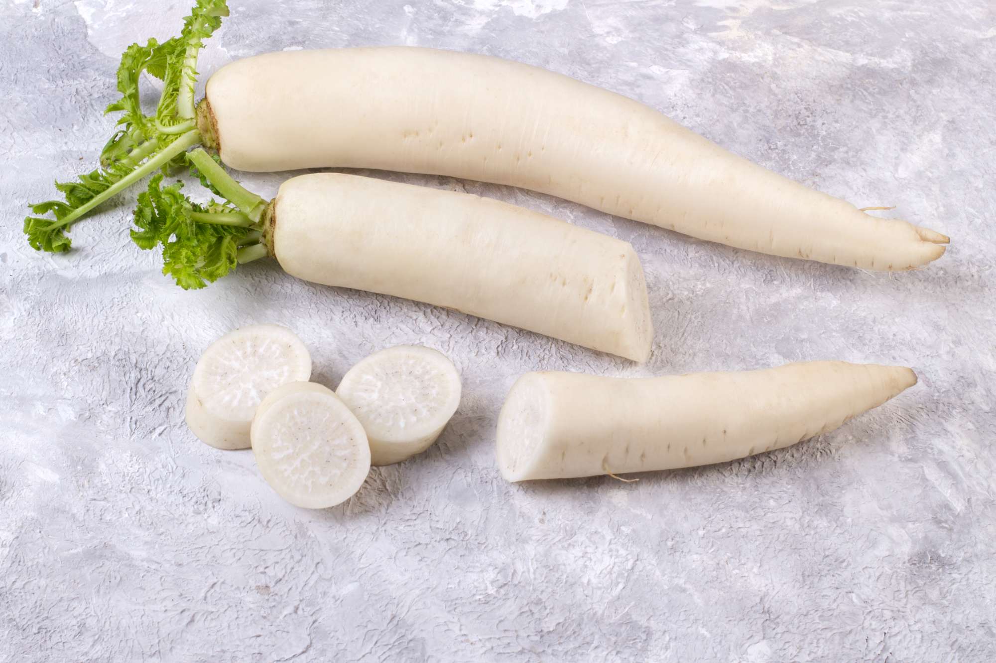 Daikon is low in calories, rich in vitamin C and antioxidants.